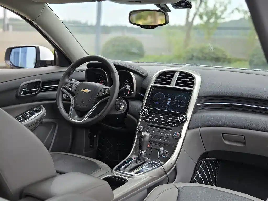 Chevrolet Malibu — миниатюра 12