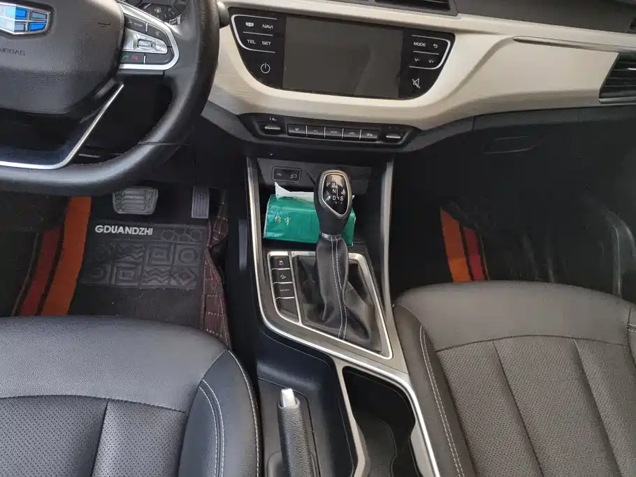 Geely Vision X3 — миниатюра 16
