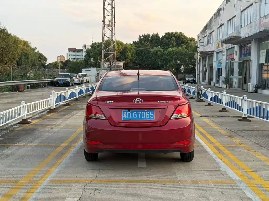 Hyundai Verna — миниатюра 6