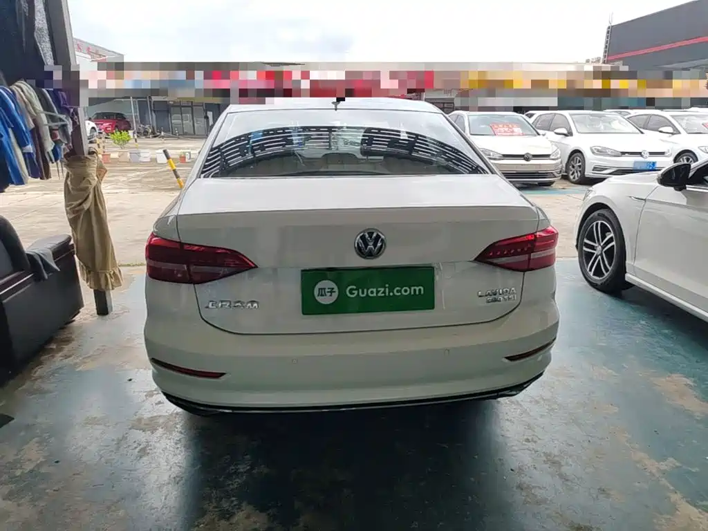 Volkswagen Lavida — миниатюра 6