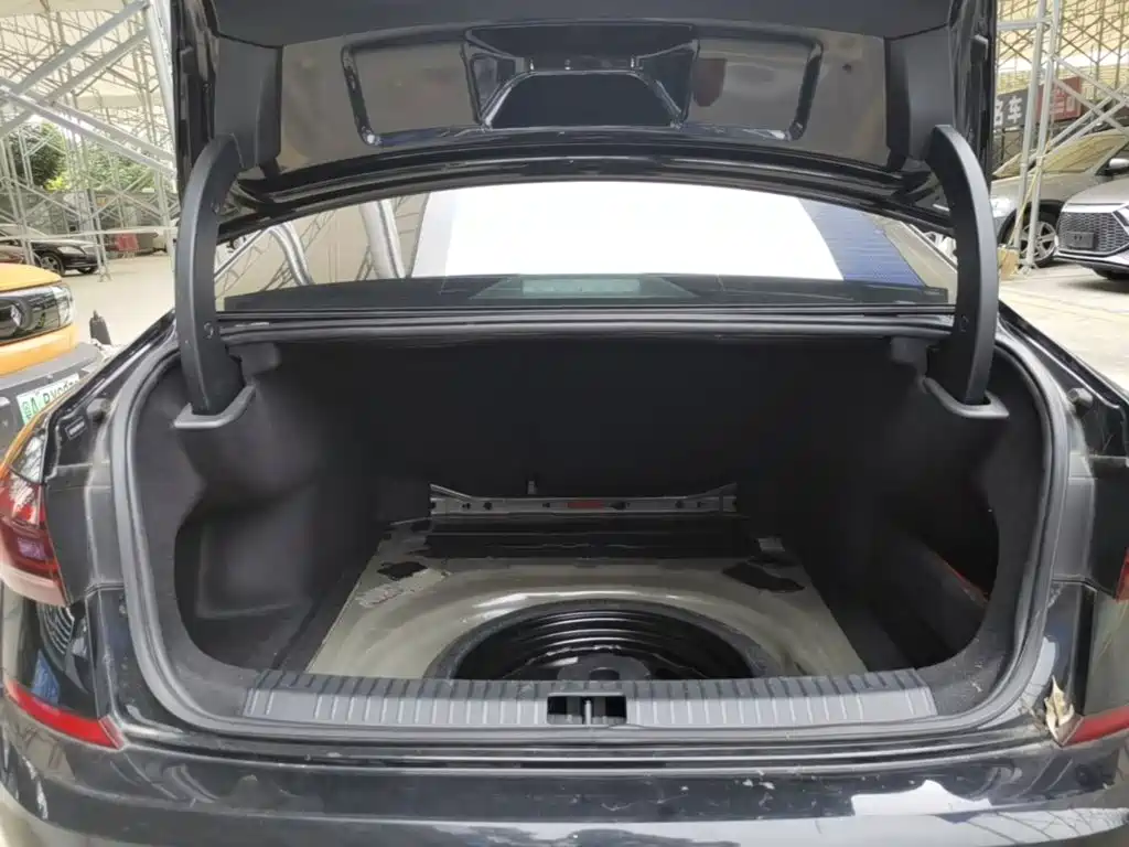 Volkswagen Passat — миниатюра 19