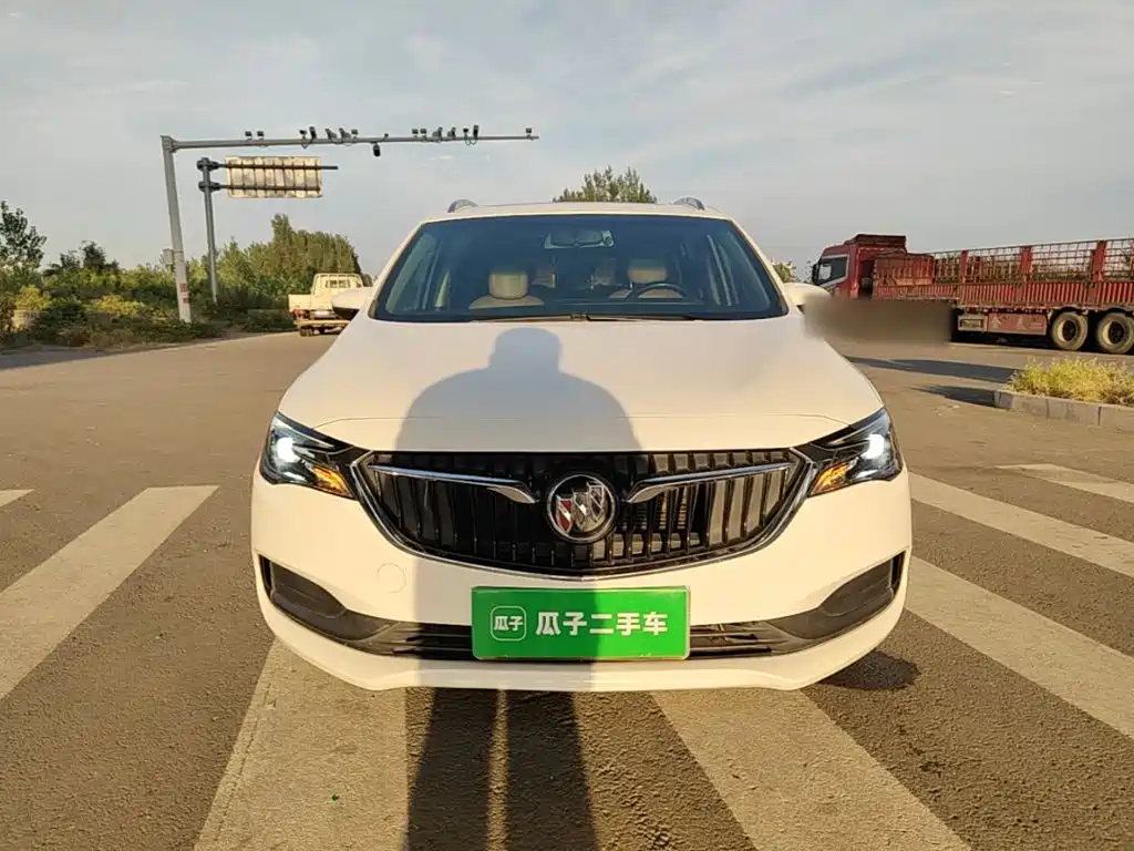 Buick GL6 — миниатюра 3