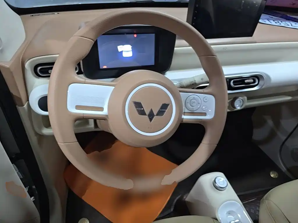 Wuling MINIEV — миниатюра 11