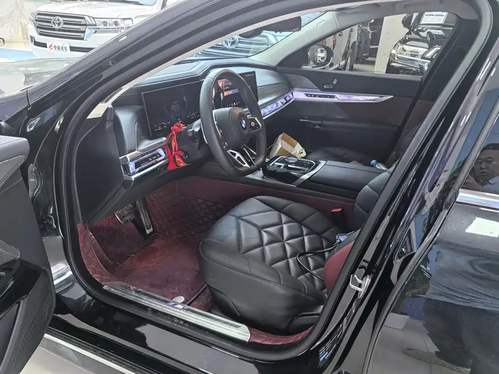BMW 7 Series 7 2023 735Li M Sport