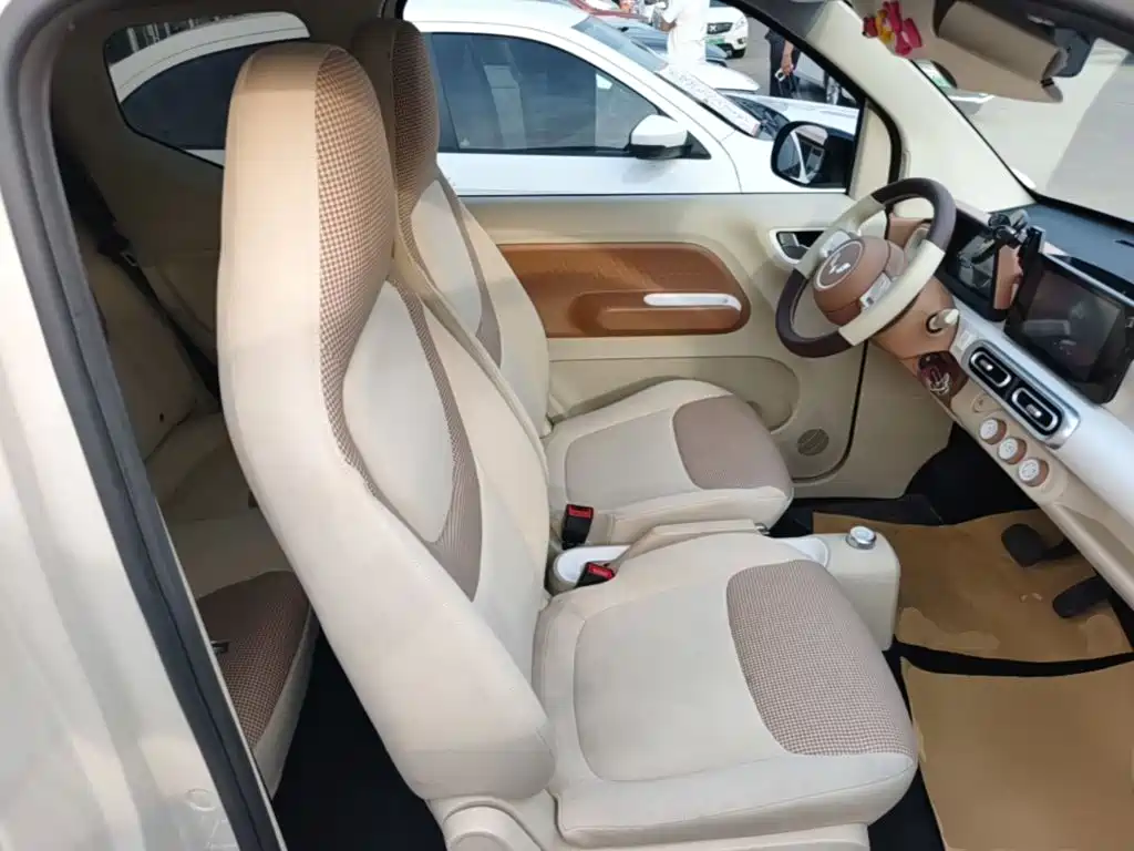 Wuling MINIEV — миниатюра 25