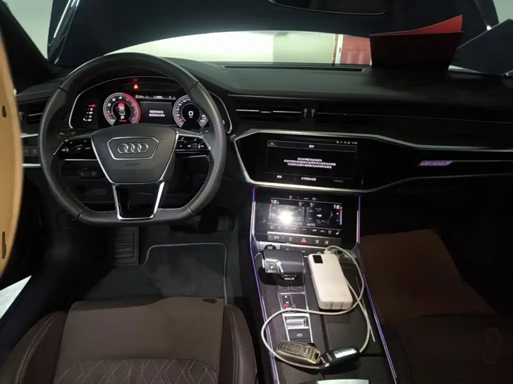 Audi A7L 2022 55 TFSI quattro S-line