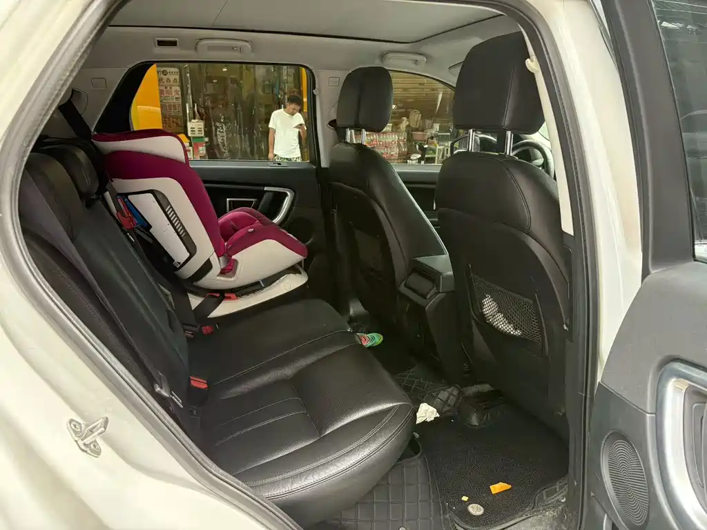 Land Rover Discovery Sport — миниатюра 7