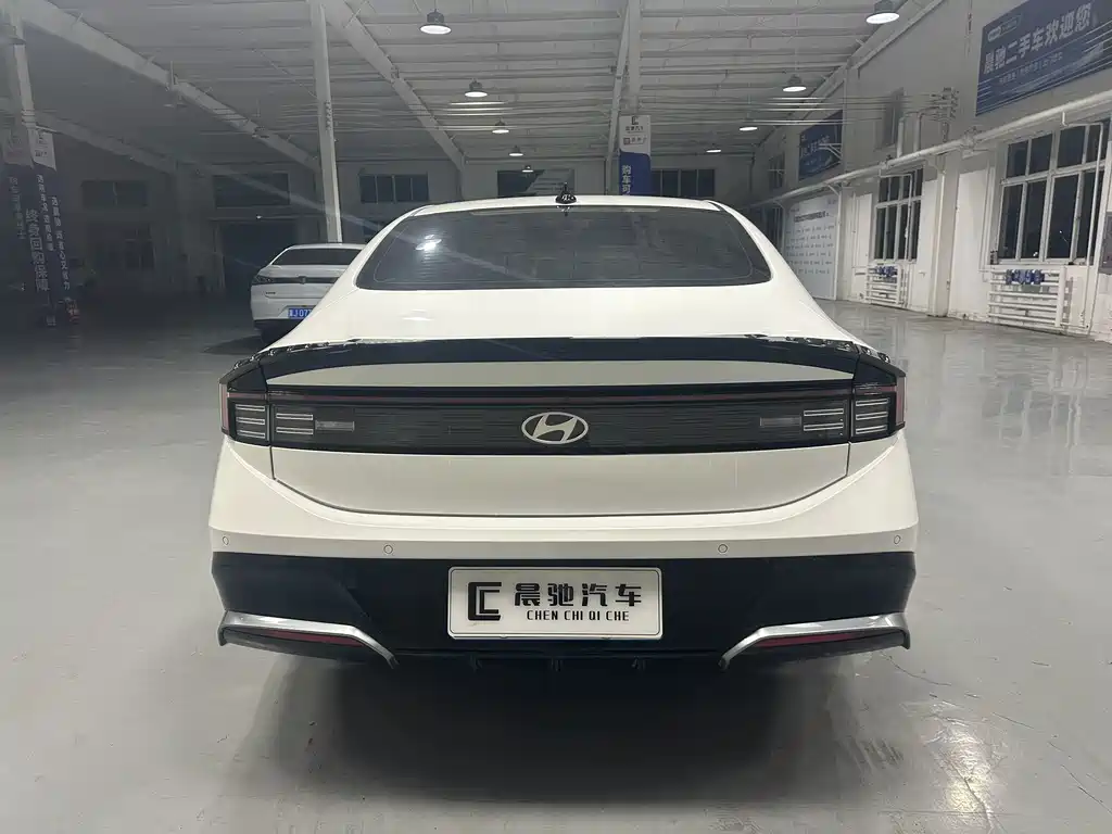 Hyundai Sonata — миниатюра 5