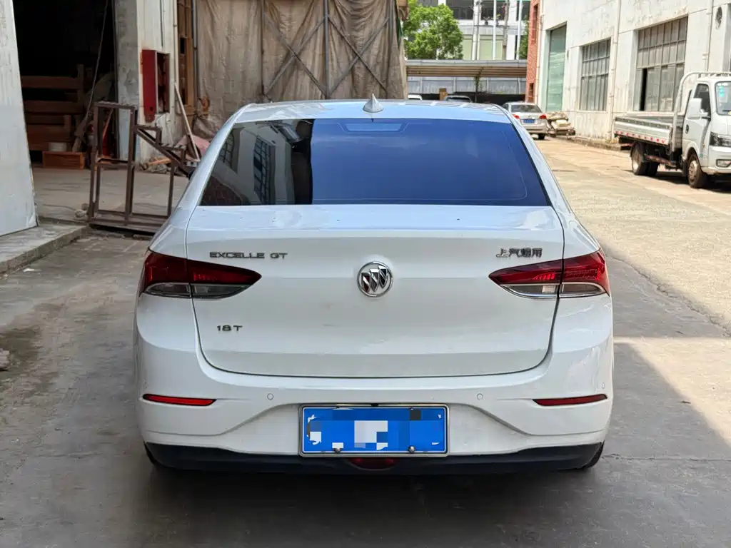 Buick Excelle — миниатюра 8