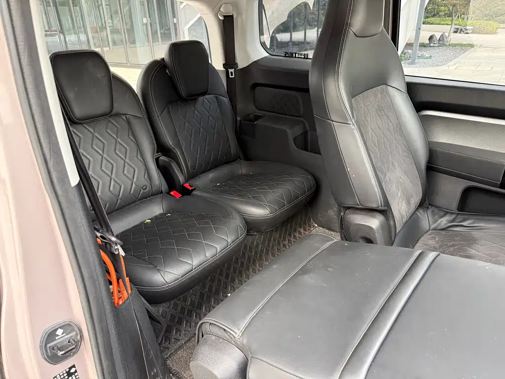 Baojun KiWi EV — миниатюра 9