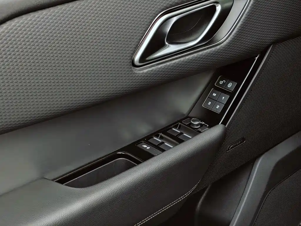 LAND ROVER RANGE ROVER STAR PULSE