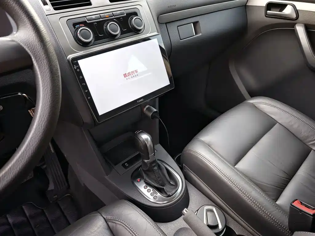 Volkswagen Touran — миниатюра 11