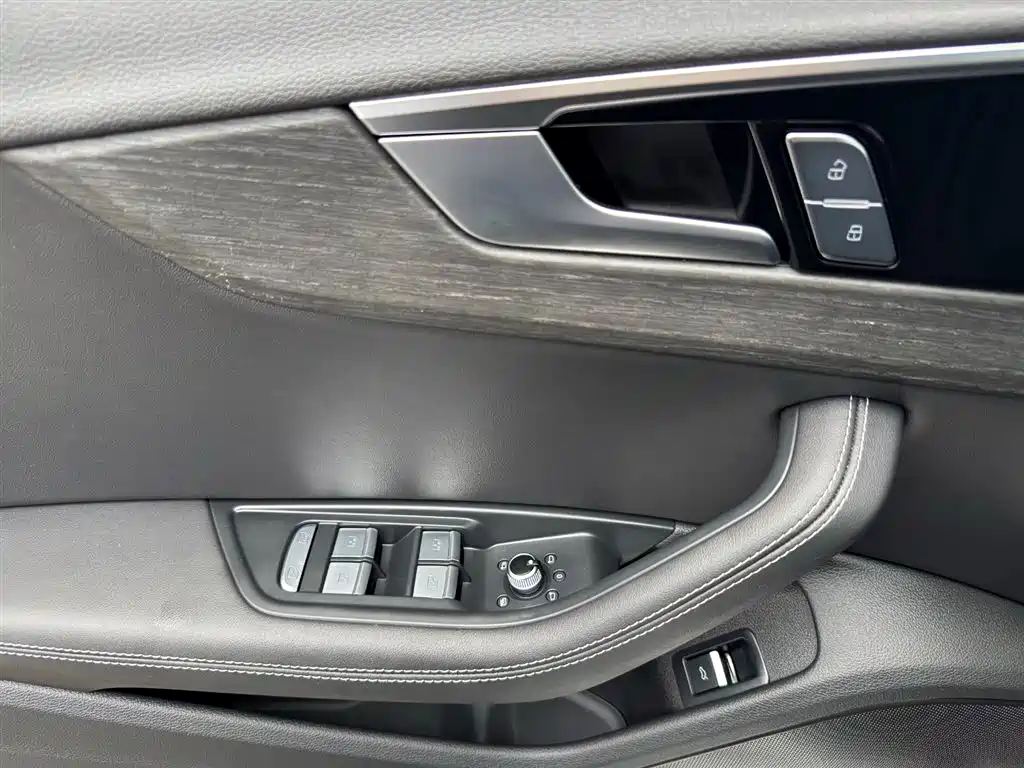 Audi A4L — фотографии объявления, Фото 11