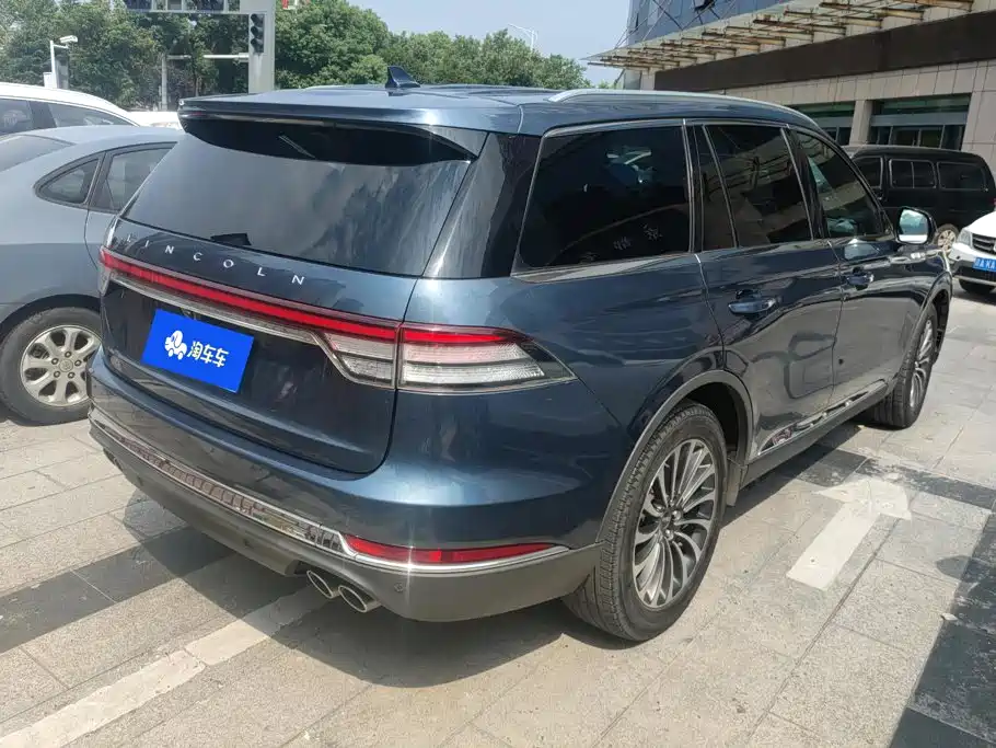 Lincoln Aviator (Import) — миниатюра 3