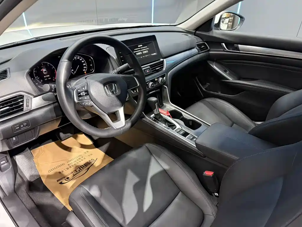 Honda Accord — миниатюра 11