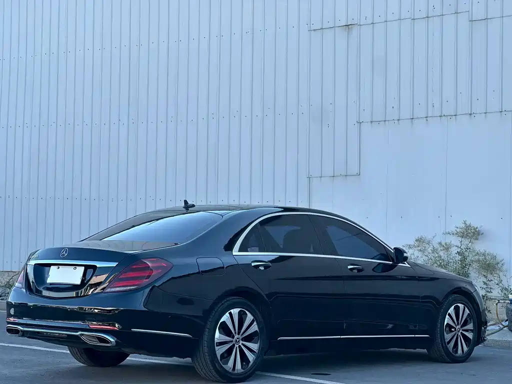 Mercedes-Benz S-Class — миниатюра 7