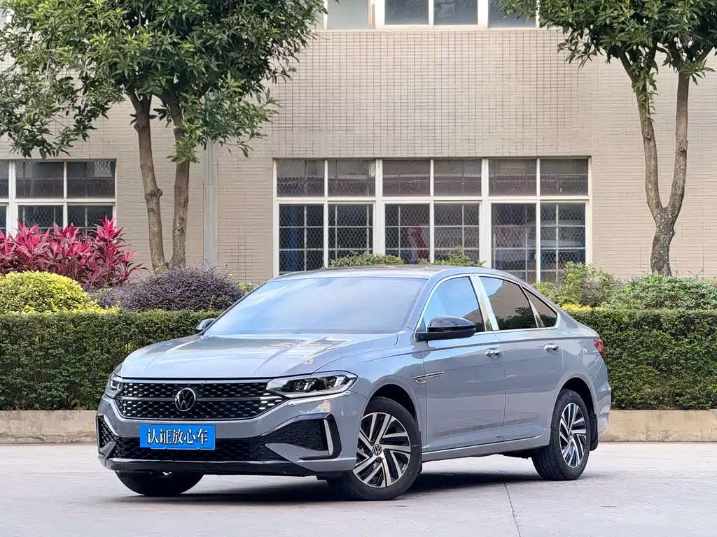 Volkswagen Lavida — миниатюра 2