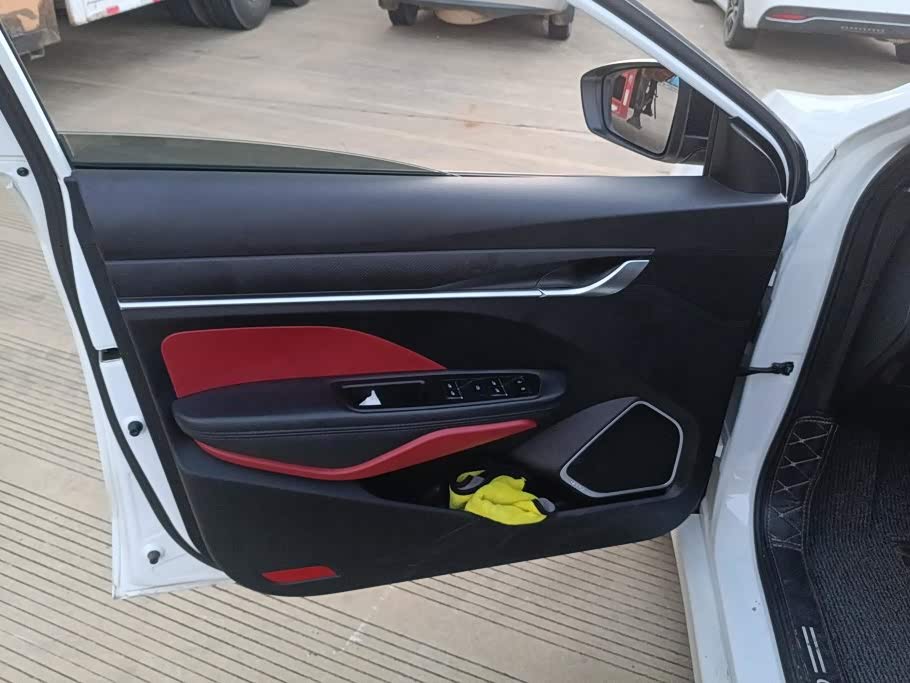 Geely Binrui 1.4 л 2021 г. Белый, пробег 47100 км