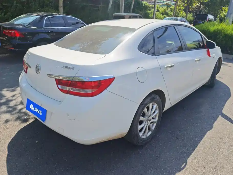Buick Excelle — миниатюра 3