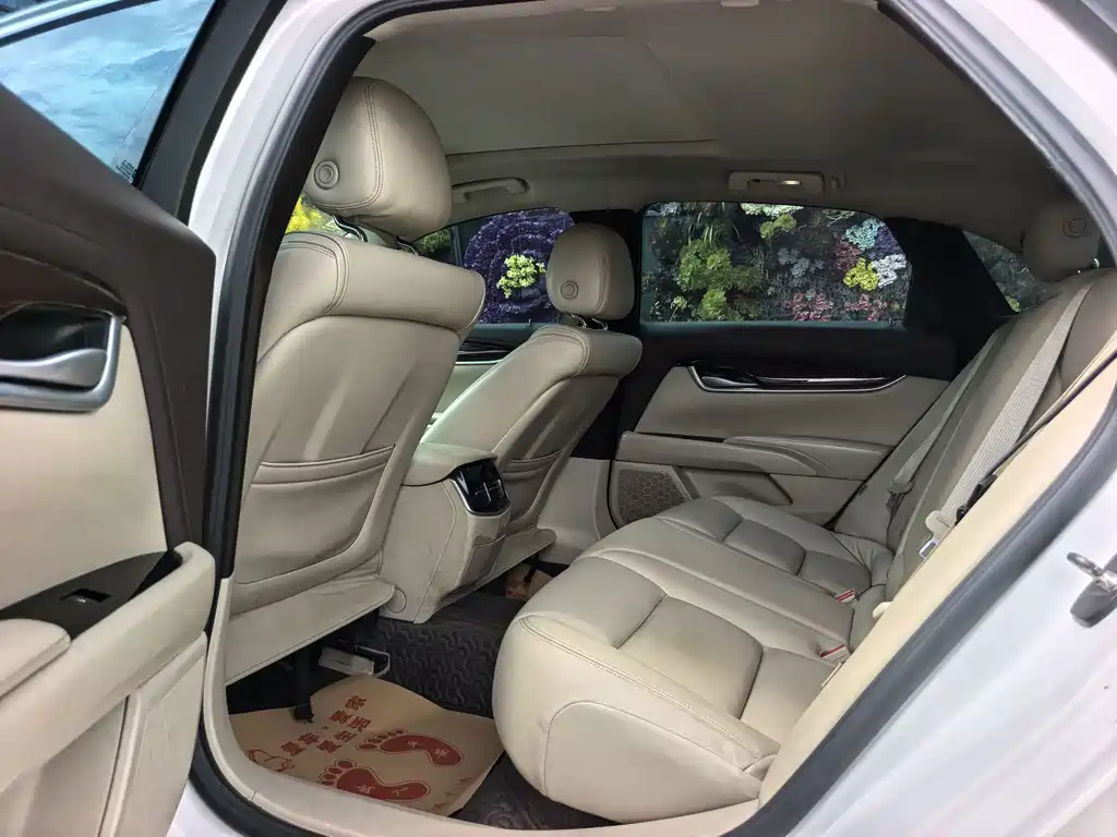 Cadillac XTS — миниатюра 7