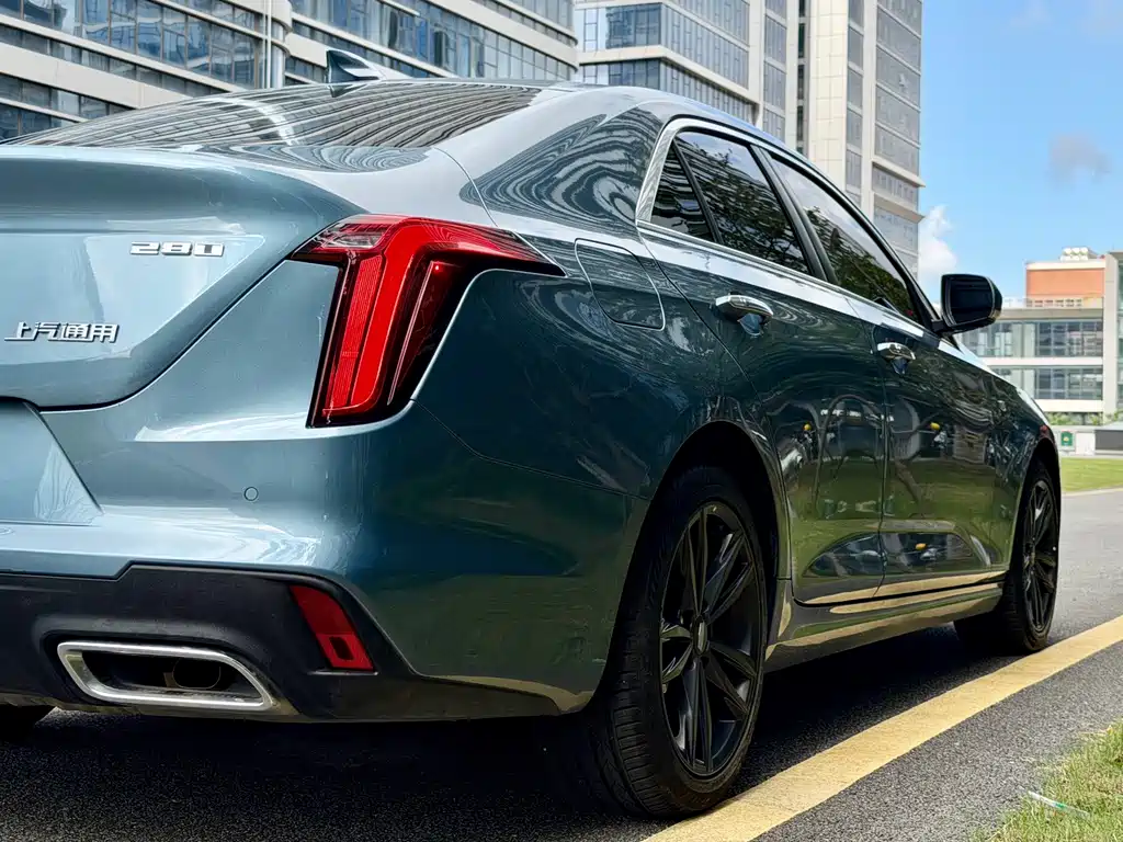 Cadillac CT4 — миниатюра 7