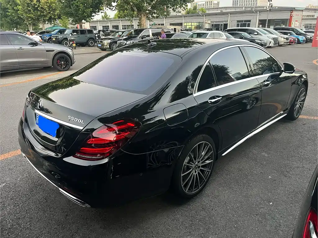 Mercedes-Benz S-Class — миниатюра 7