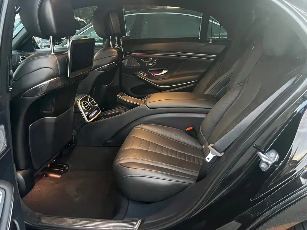 Mercedes-Benz S-Class — миниатюра 40