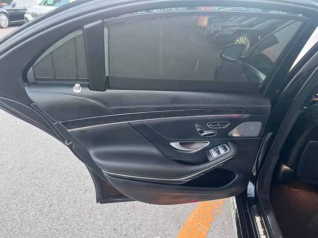 Mercedes-Benz S-Class — миниатюра 42