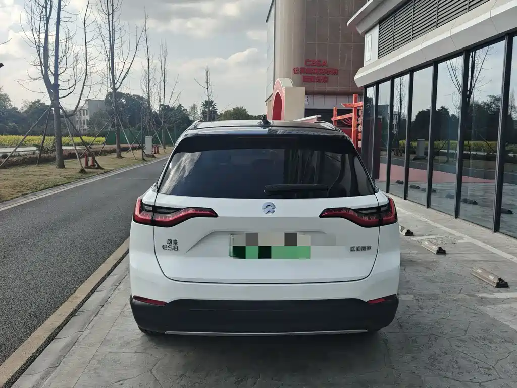 NIO NIO ES8