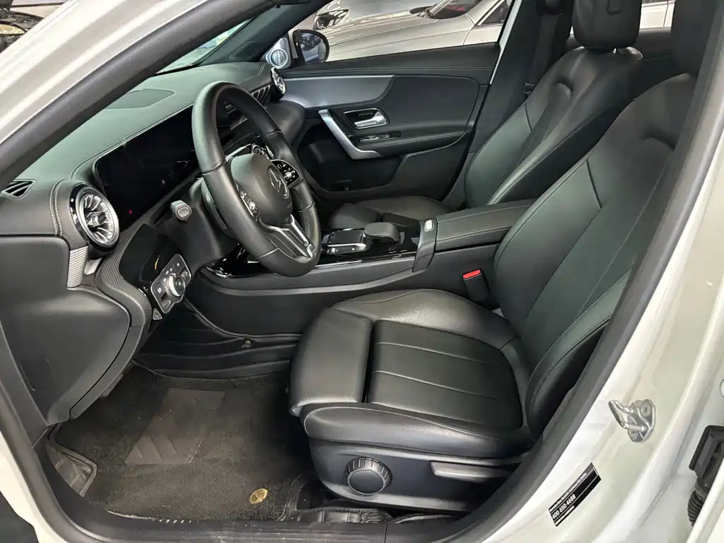 MERCEDES-BENZ A CLASS