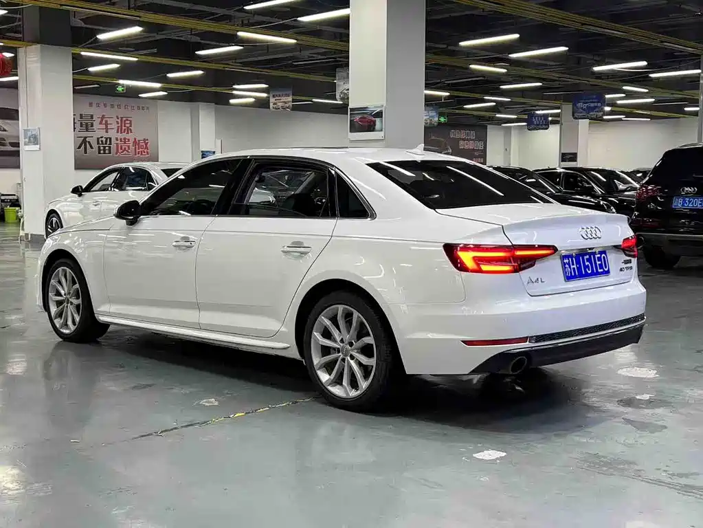 Audi A4L 2018 30 40 TFSI Fashion