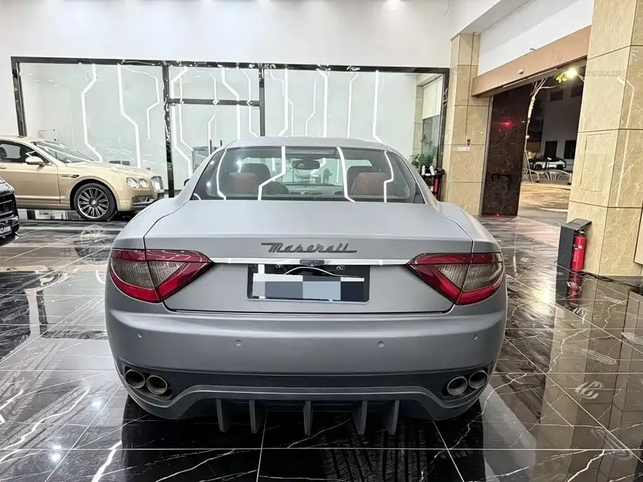 Maserati GranTurismo — миниатюра 5