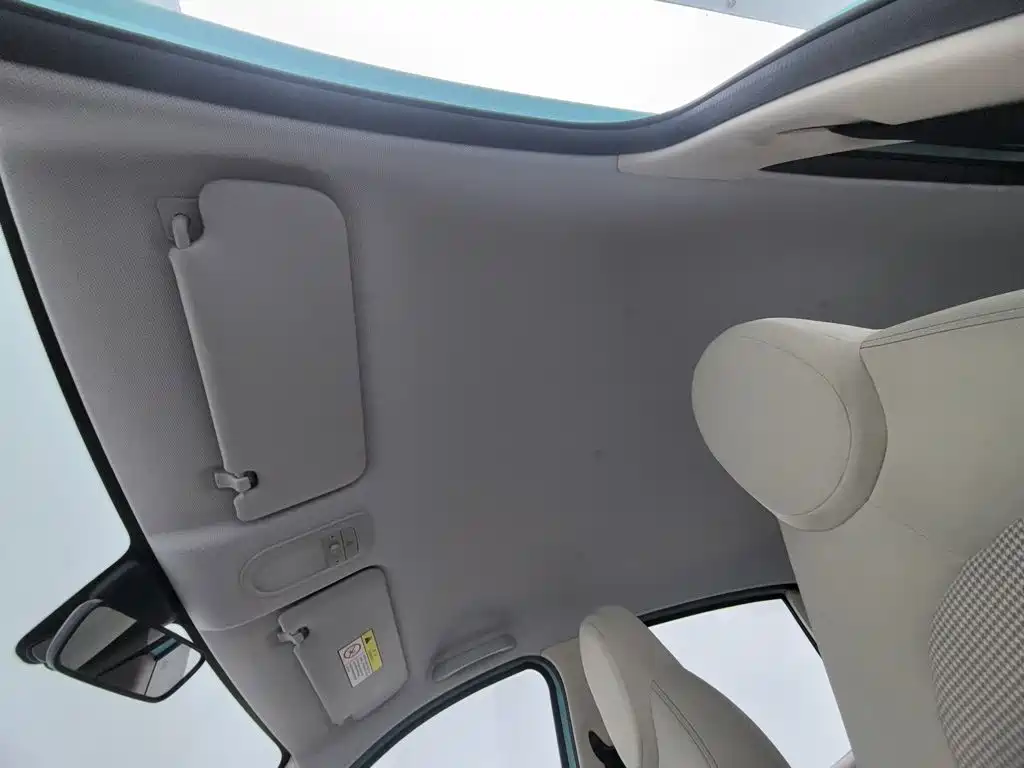 Wuling MINIEV — миниатюра 14