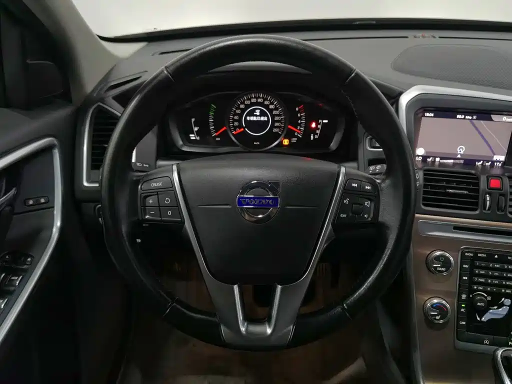 Volvo XC60 — миниатюра 11