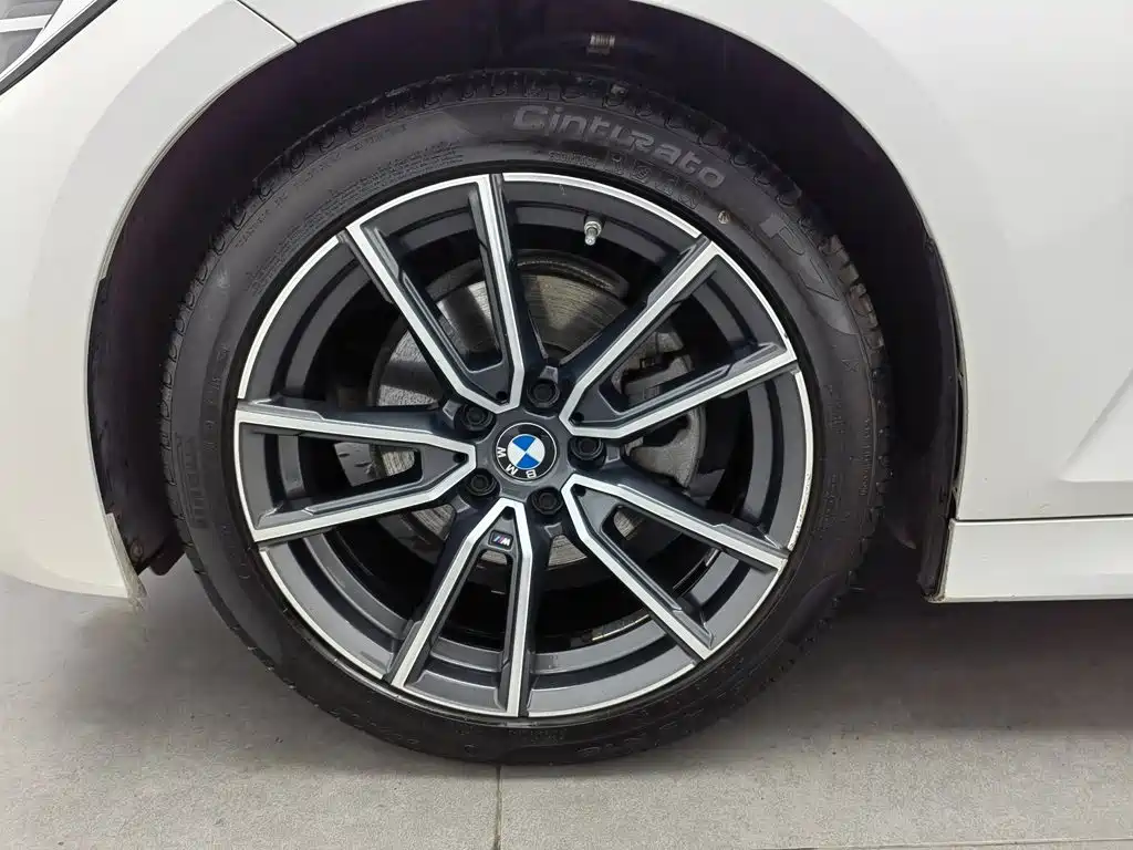 BMW 3 Series — миниатюра 17