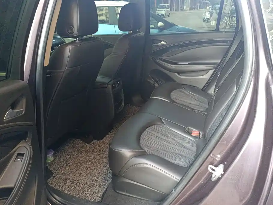 Buick Envision Plus — миниатюра 11