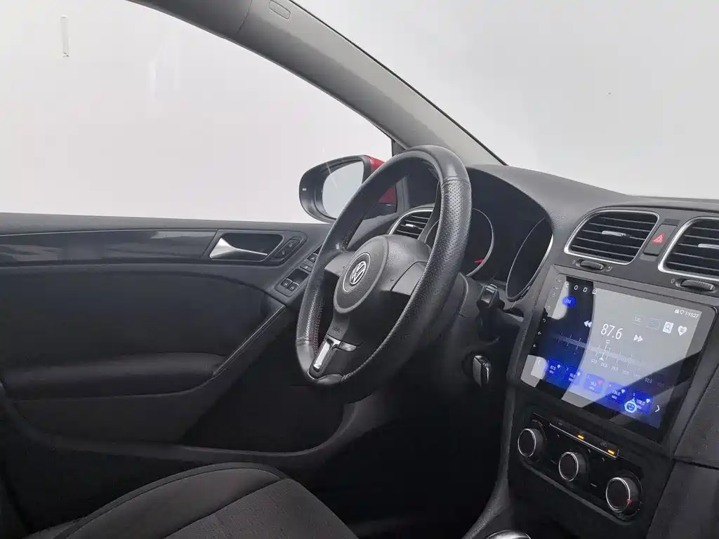 Volkswagen Golf — миниатюра 22