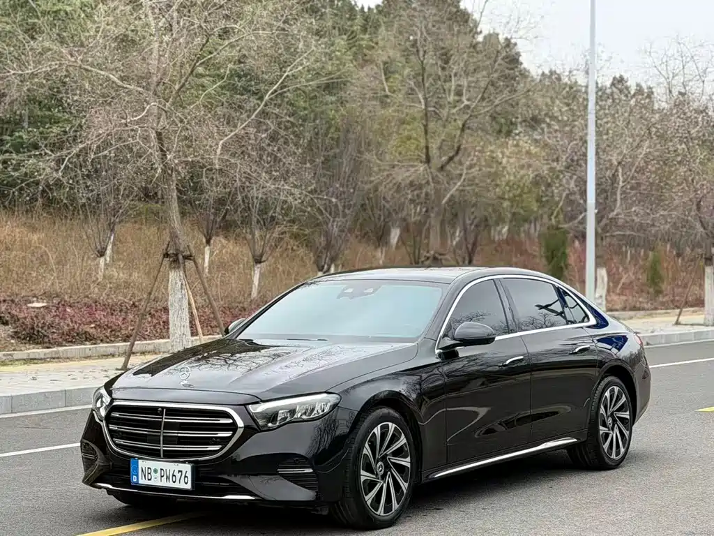 MERCEDES-BENZ E CLASS