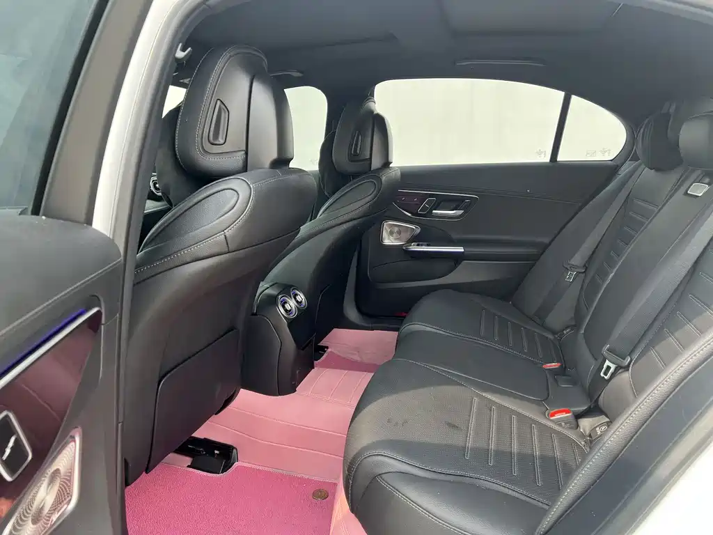 Mercedes-Benz C-Class — миниатюра 4