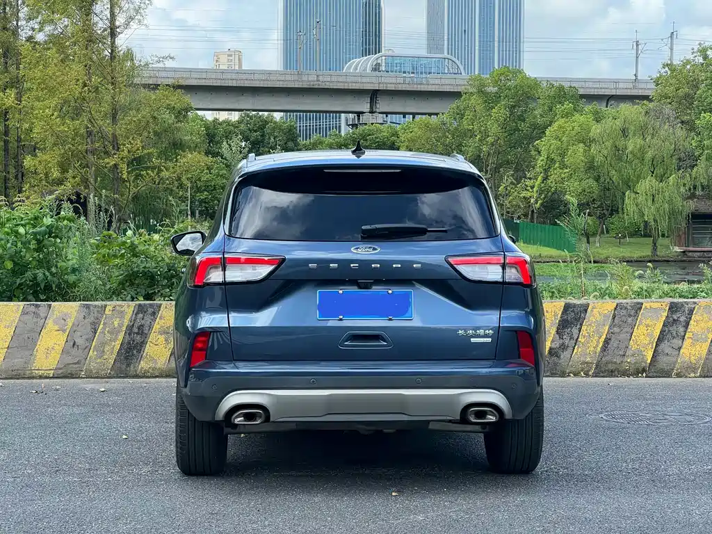 Ford Escape — миниатюра 4