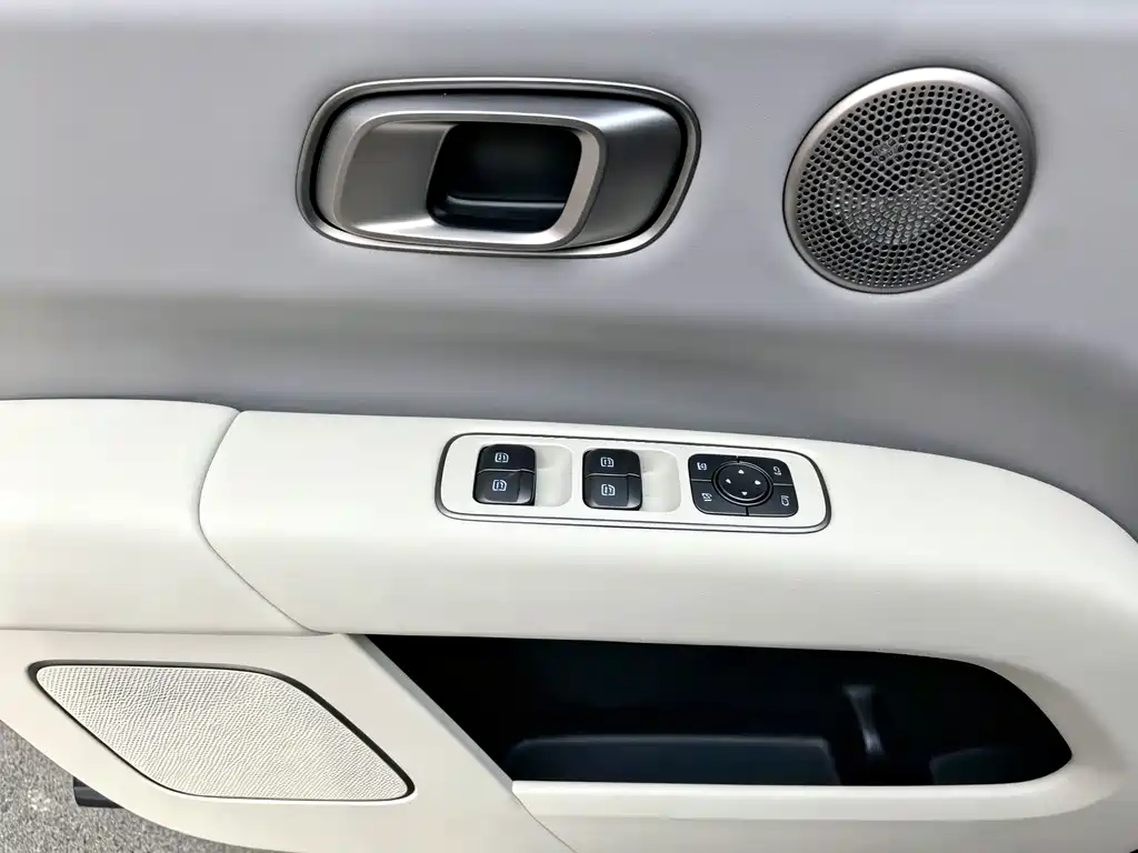 Li Auto Li i6 — миниатюра 18
