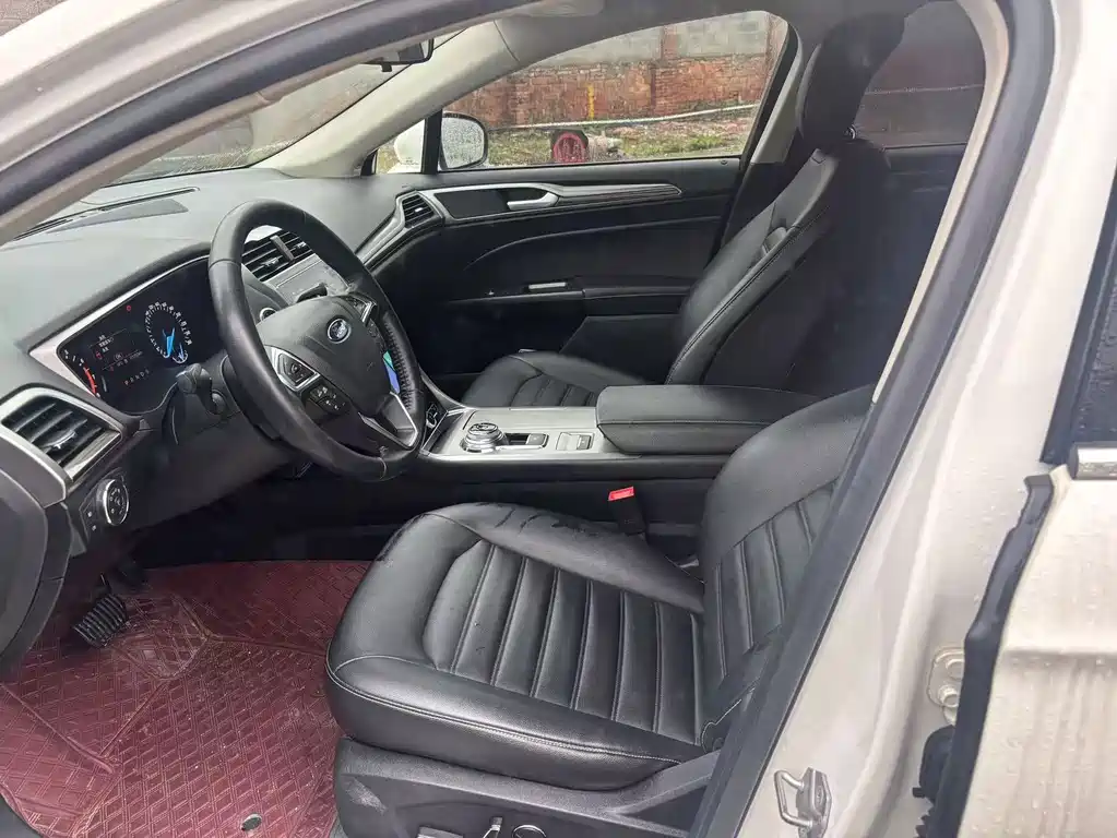 Ford Mondeo — миниатюра 8