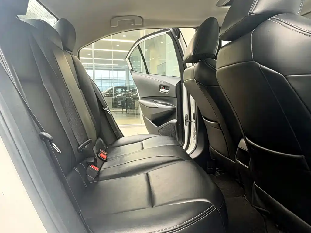 Toyota Corolla — миниатюра 11