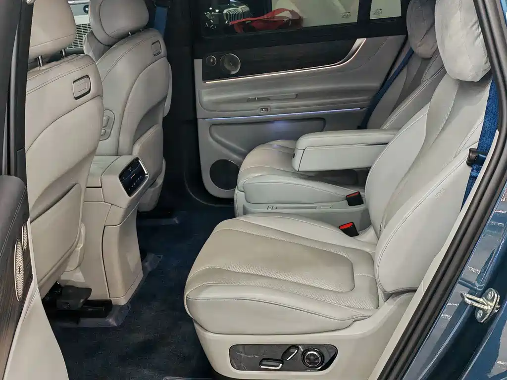 Aito M9 2024 Max 42kWh 6 мест
