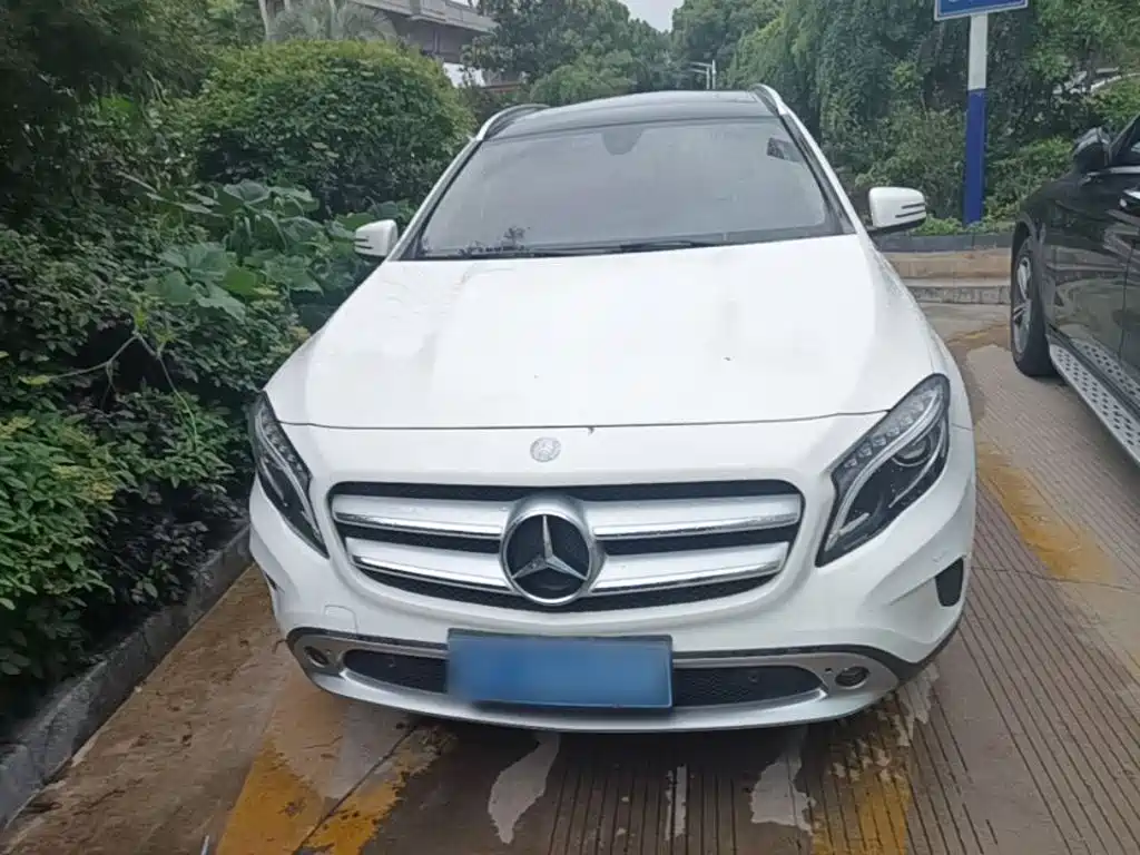 Mercedes-Benz GLA 2016 GLA 200 Fashion