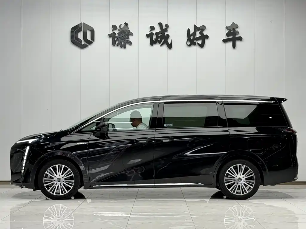 GAC E8 PHEV 2024 150km MAX+
