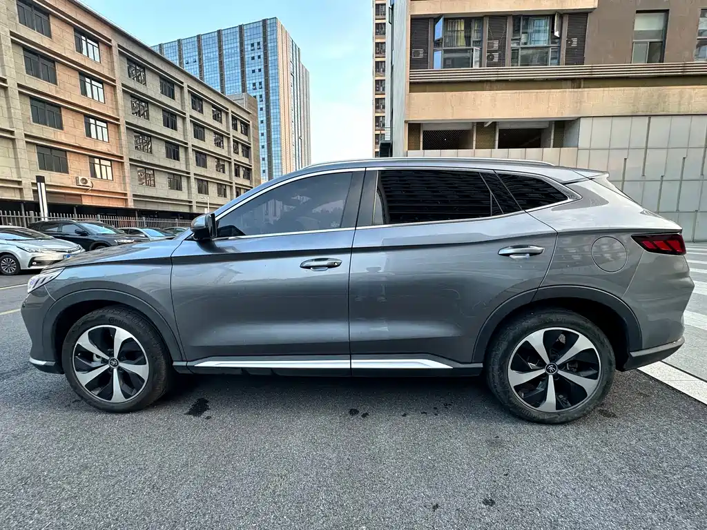 BYD PLUS New Energy — миниатюра 12