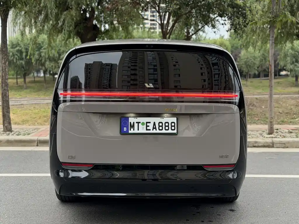Li Auto Li MEGA — миниатюра 7
