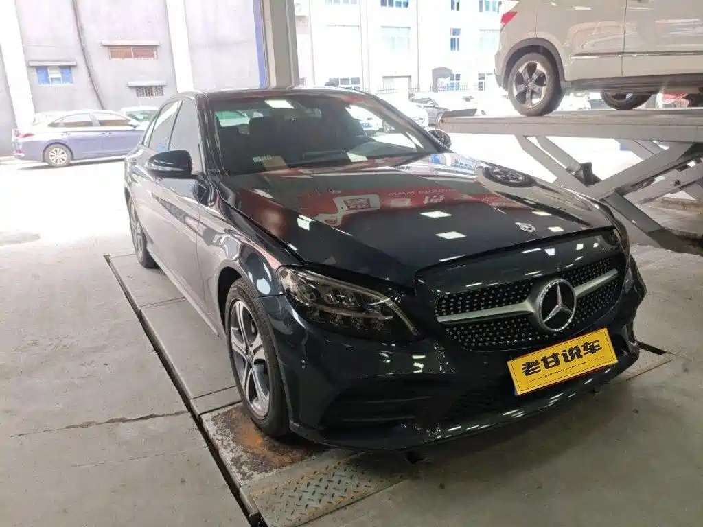 Mercedes-Benz C-Class — миниатюра 2
