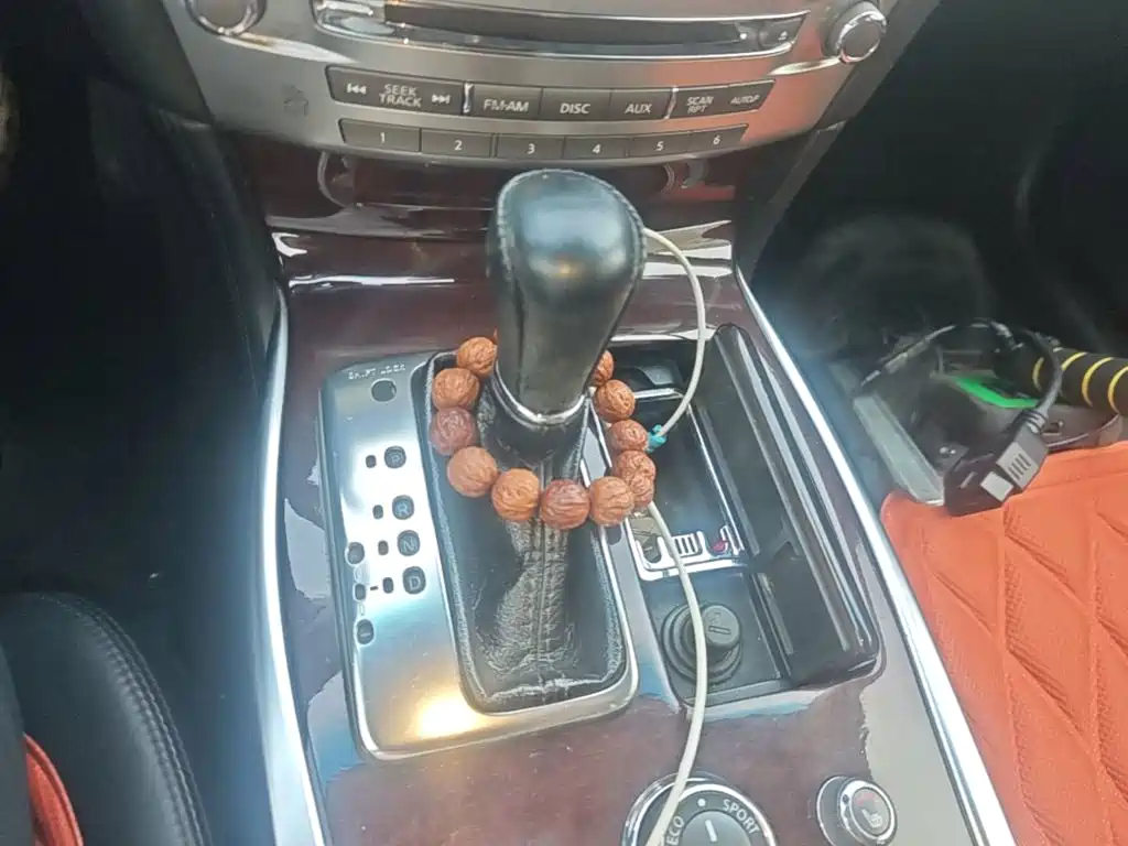 Infiniti Q70 — миниатюра 14